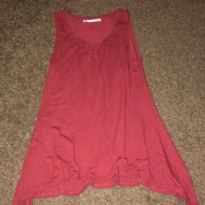 Maroon tank